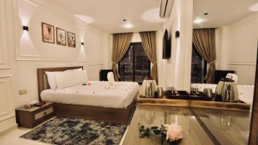 🏨  | Stay Experience