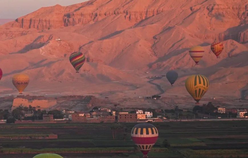 Luxor: Hot Air Balloon Ride with Full-Day Sights Tour